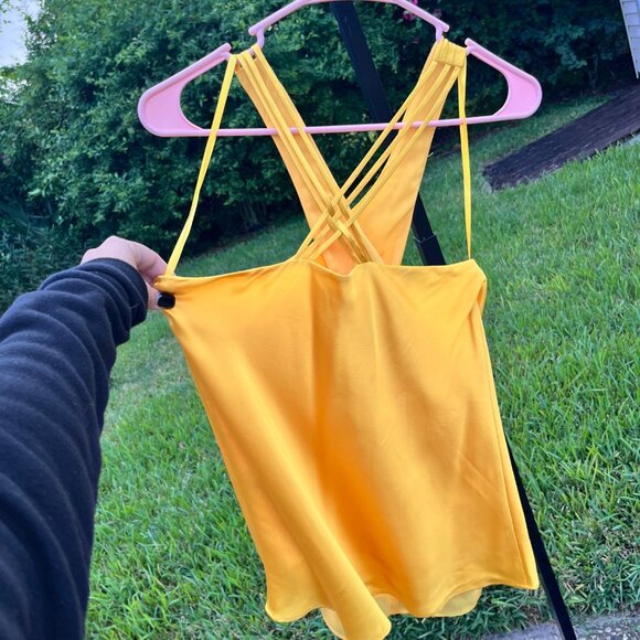 Veronica Beard Stewart Charmeuse Silk Top in Bright Sunset Yellow Size 6 - Picture 4 of 11